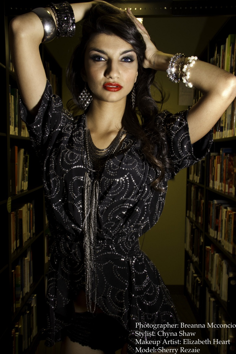 Female model photo shoot of Chyna N Shaw 