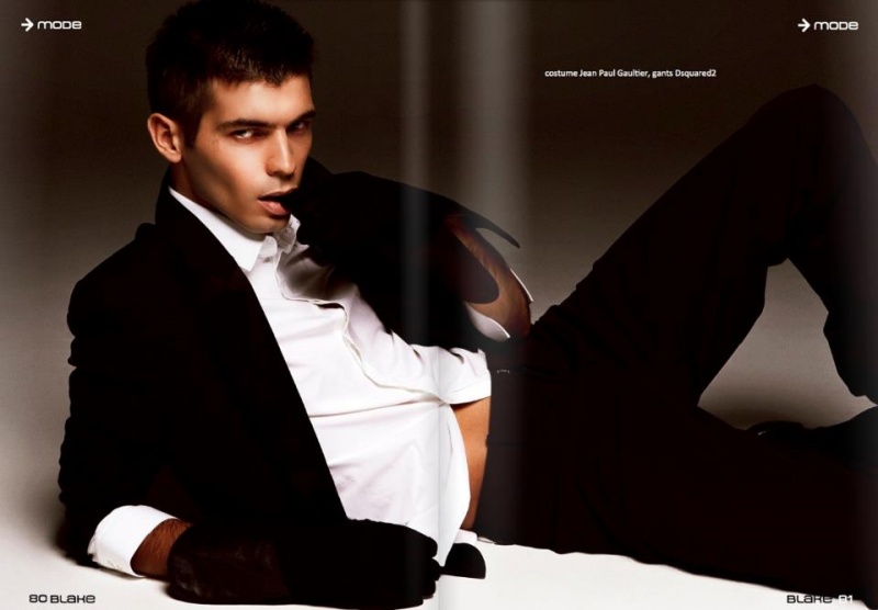 Male model photo shoot of Jonathan-Mahaut in bologna