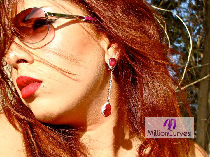 Female model photo shoot of Marwa Angel