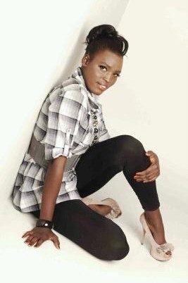 Female model photo shoot of Nyayoy Ojulu in faramingham M.A
