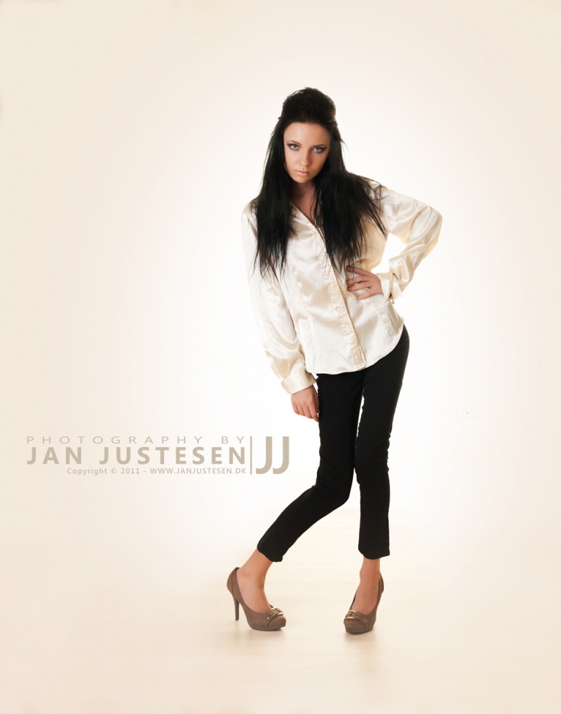 Male and Female model photo shoot of Jan Justesen and Style-BF