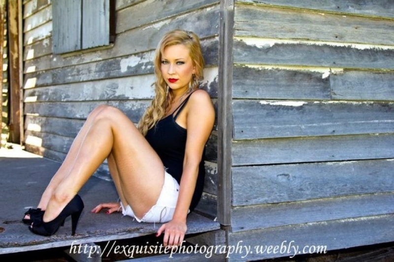 Female model photo shoot of Jordyn Acason Make-up