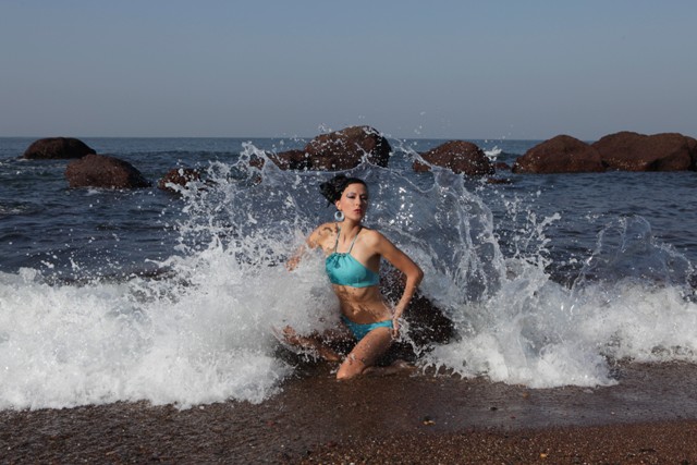 Female model photo shoot of Olsy by arpit9871119069 in India, Goa, Anjuna Beach