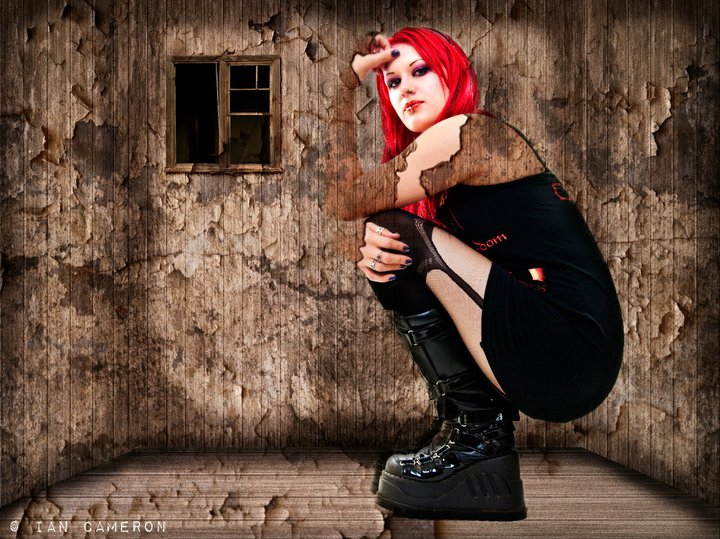 Female model photo shoot of Scarlet Dawn in durham