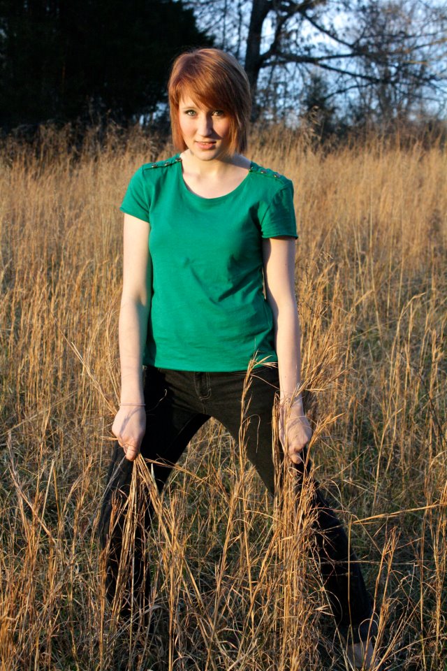 Female model photo shoot of chelsea hayes