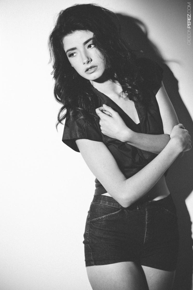 Female model photo shoot of Jessi Barker