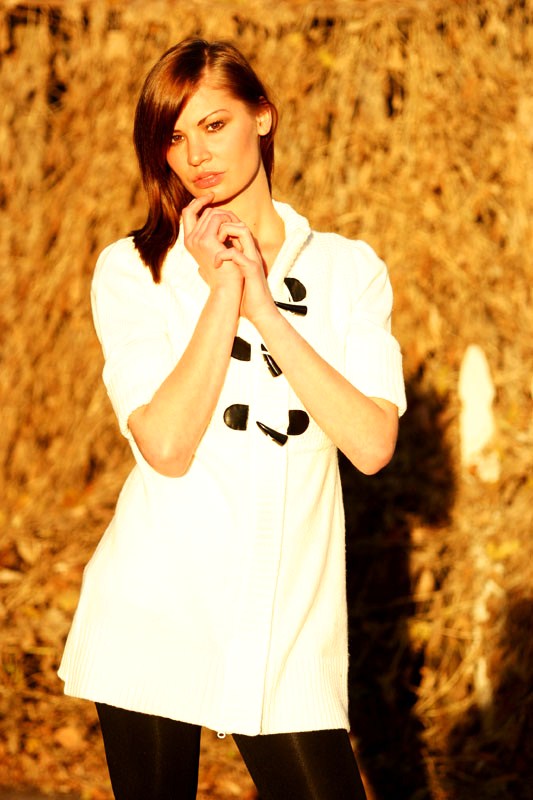 Female model photo shoot of Melissa Gubash