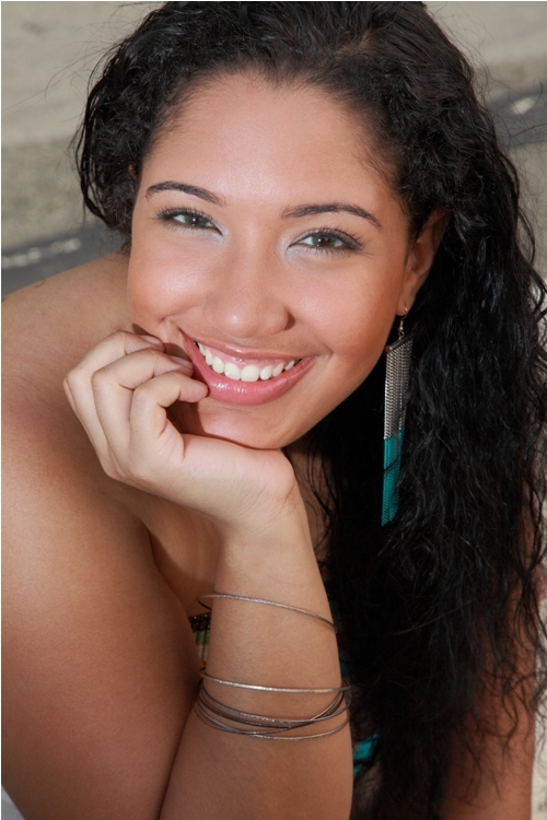 Female model photo shoot of Alexis Rajah