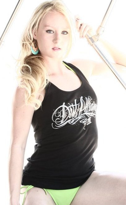 Female model photo shoot of Riley Myers