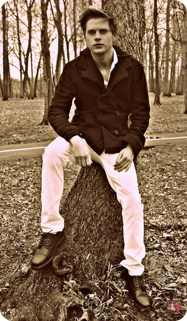 Male model photo shoot of Sven Blackbourne by Raqueqlann photography in Plainfield, IN
