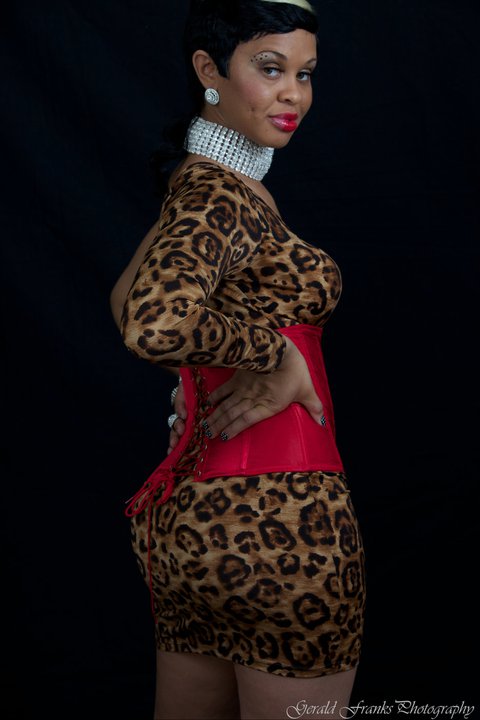 Female model photo shoot of Lashawna Dees