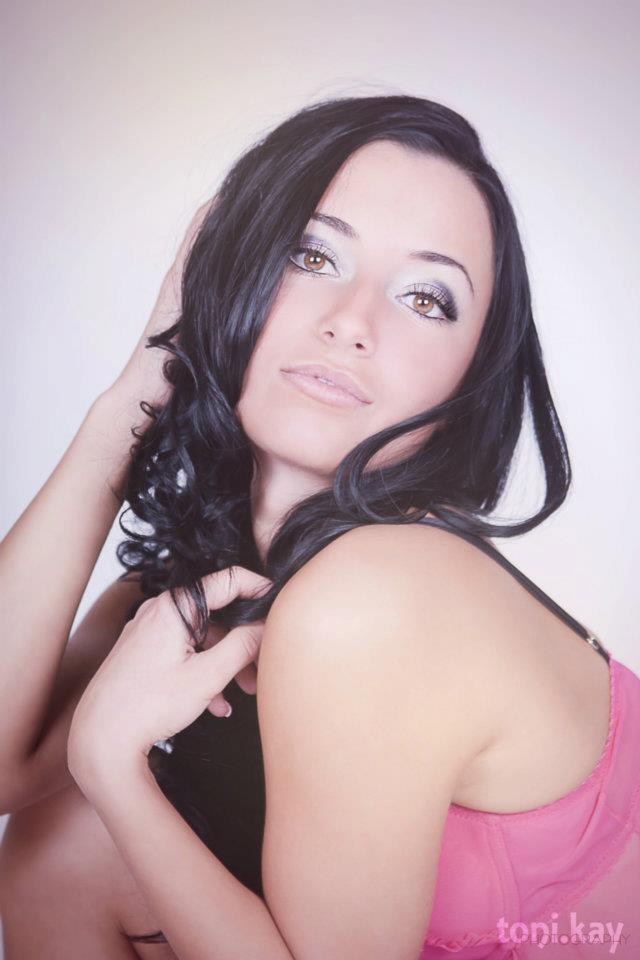 Female model photo shoot of Sanja 