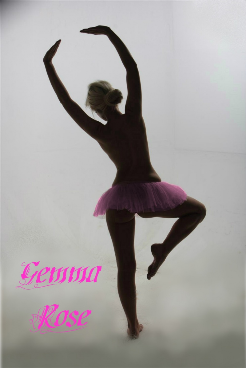 Female model photo shoot of GemmaRose