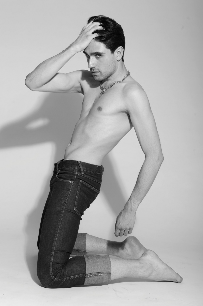 Male model photo shoot of Francesco11