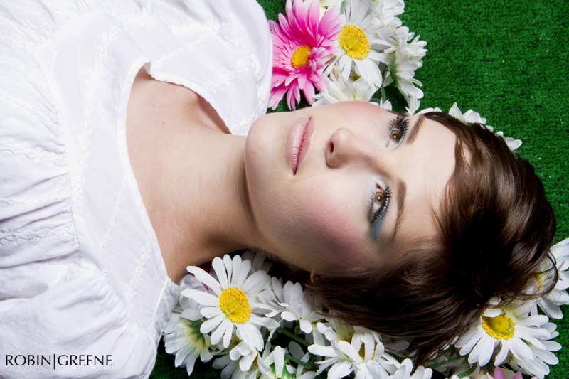 Female model photo shoot of Robin Greene