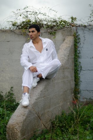 Male model photo shoot of Arleyck E Monrreal