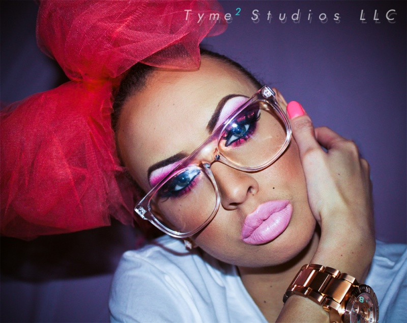 Female model photo shoot of Tyme2 Beauty
