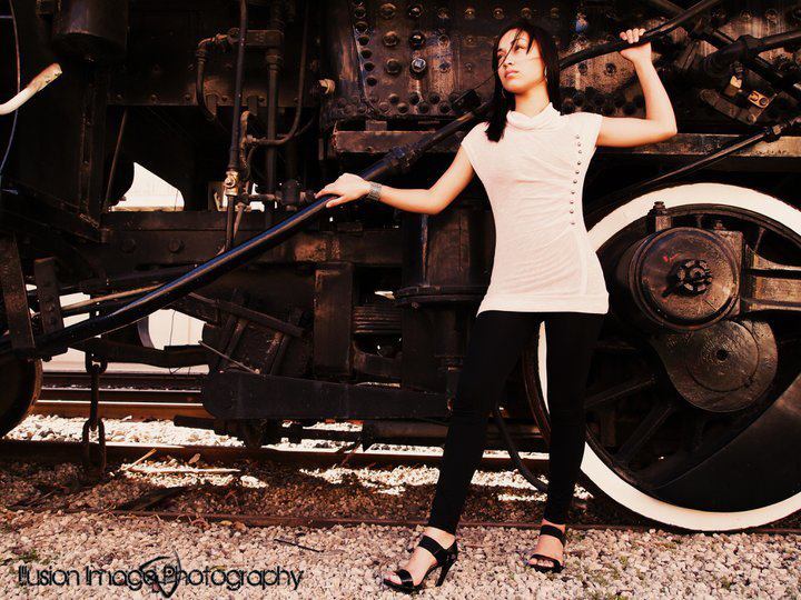 Female model photo shoot of Amanda  Lopez