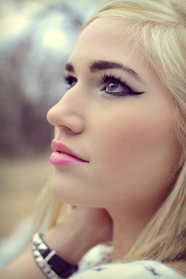 Female model photo shoot of Miss_Alicia_Victoria  in Fargo, ND