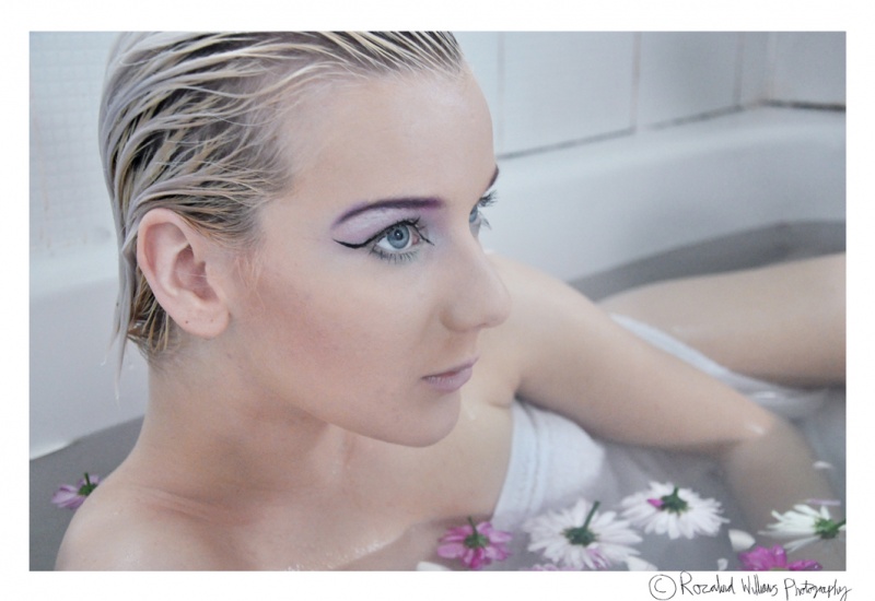 Female model photo shoot of Rozalind Williams in My Bath Tub