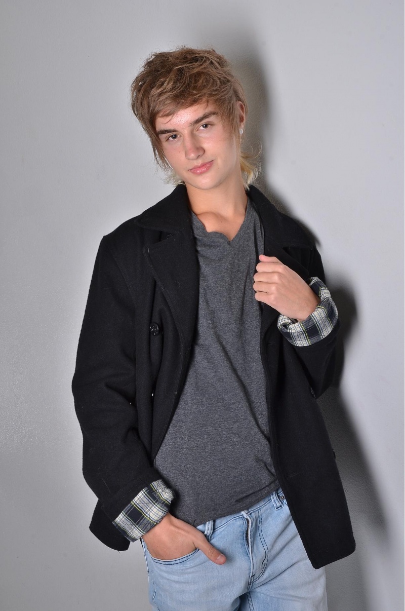 Male model photo shoot of Mark Leonard Adams