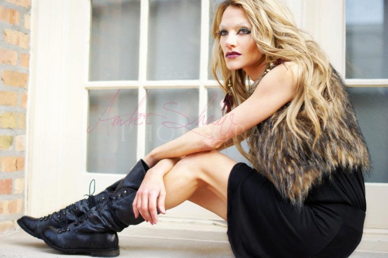 Female model photo shoot of Amber Shaw Photography