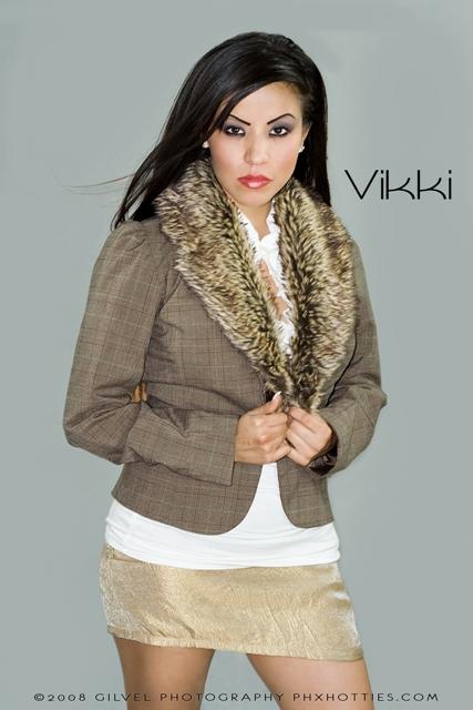 Female model photo shoot of VikkiClark