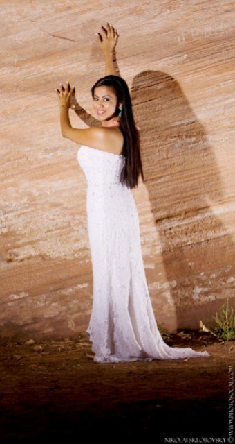 Female model photo shoot of VikkiClark