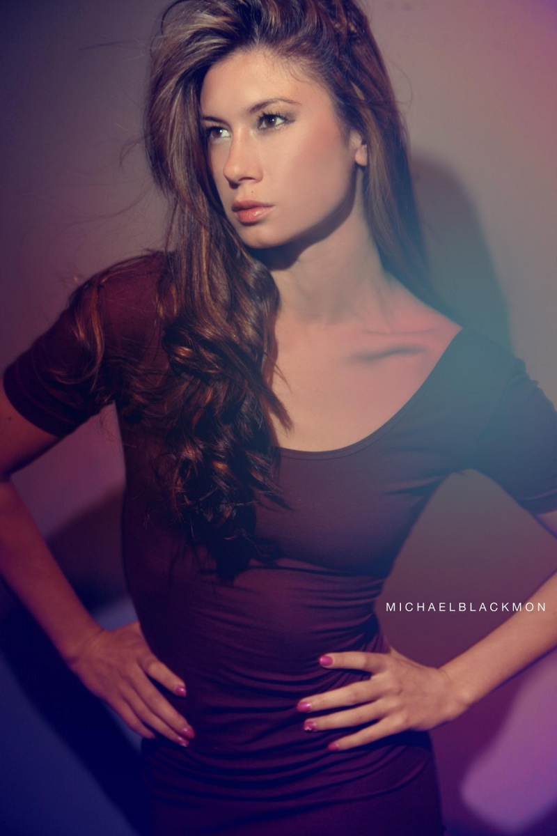 Female model photo shoot of Allison Blair