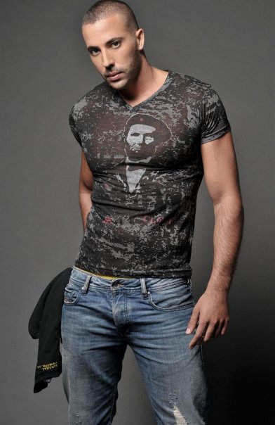 Male model photo shoot of Eyal Baruch 