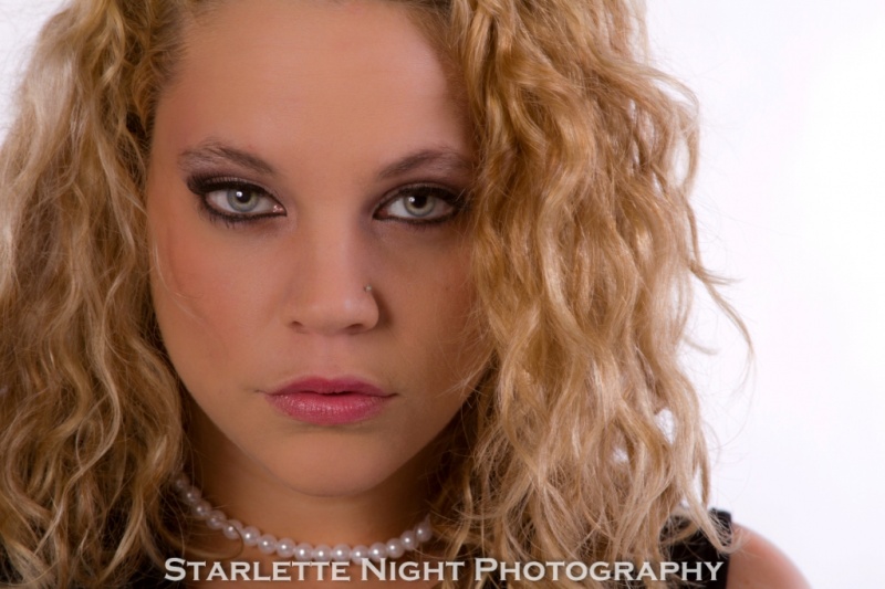 Female model photo shoot of BeckyGibbons723
