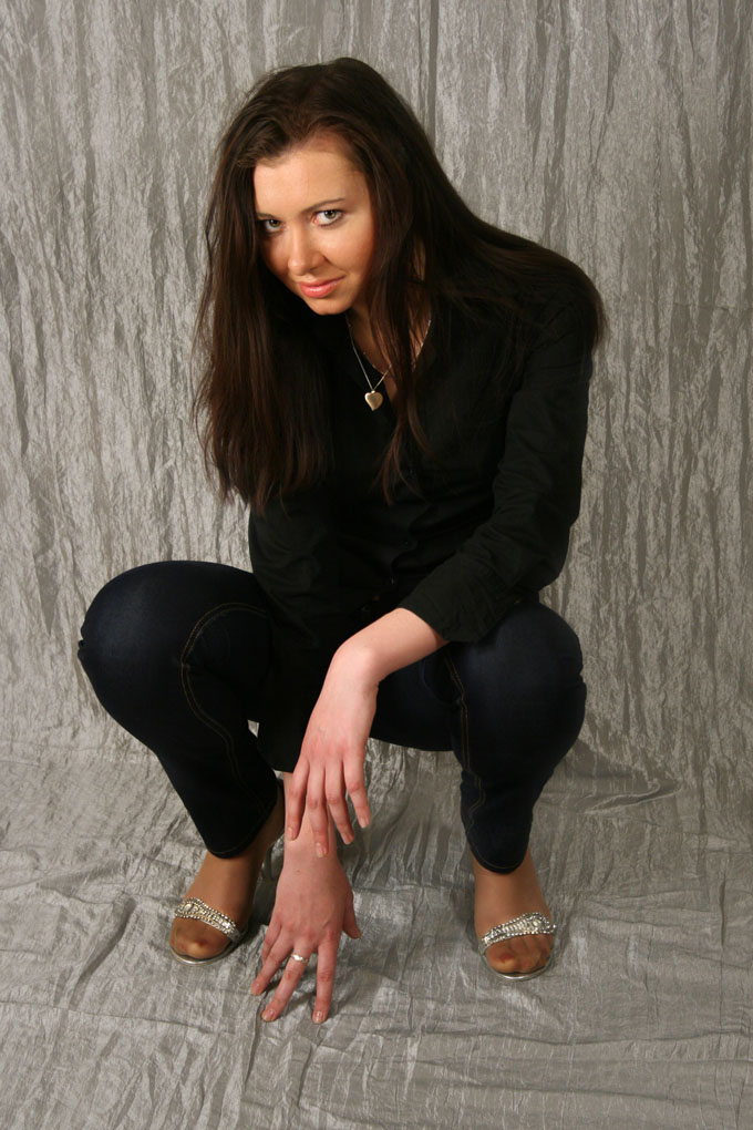 Female model photo shoot of Italita