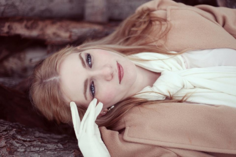 Female model photo shoot of Lauren Elizabeth Bell by Andrea Huemmer