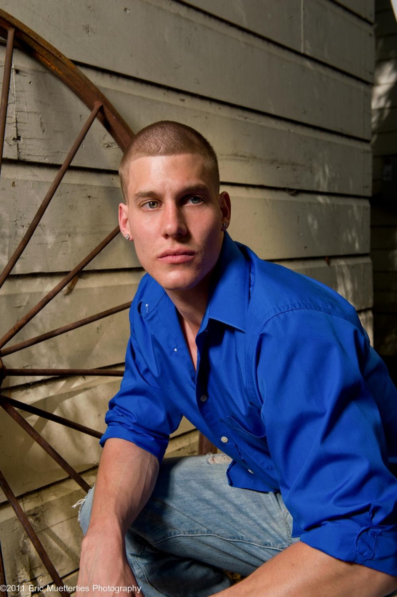 Male model photo shoot of Zack Morris by Eric Muetterties