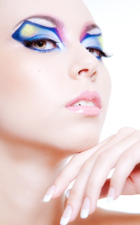 Female model photo shoot of Tamara Gitter Make-up