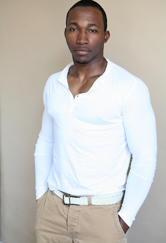 Male model photo shoot of Dominique Turner