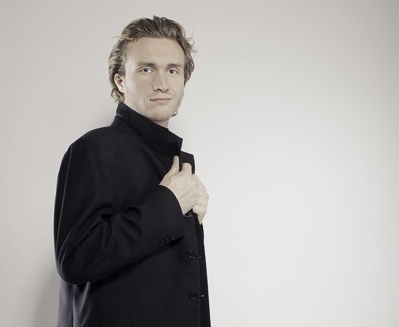 Male model photo shoot of Carsten Bjorn