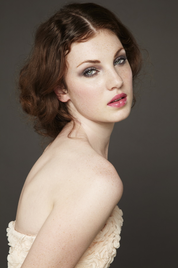 Female model photo shoot of Ania Kanigowska
