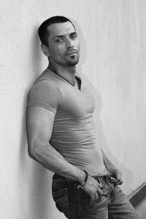 Male model photo shoot of Frankie Ramos