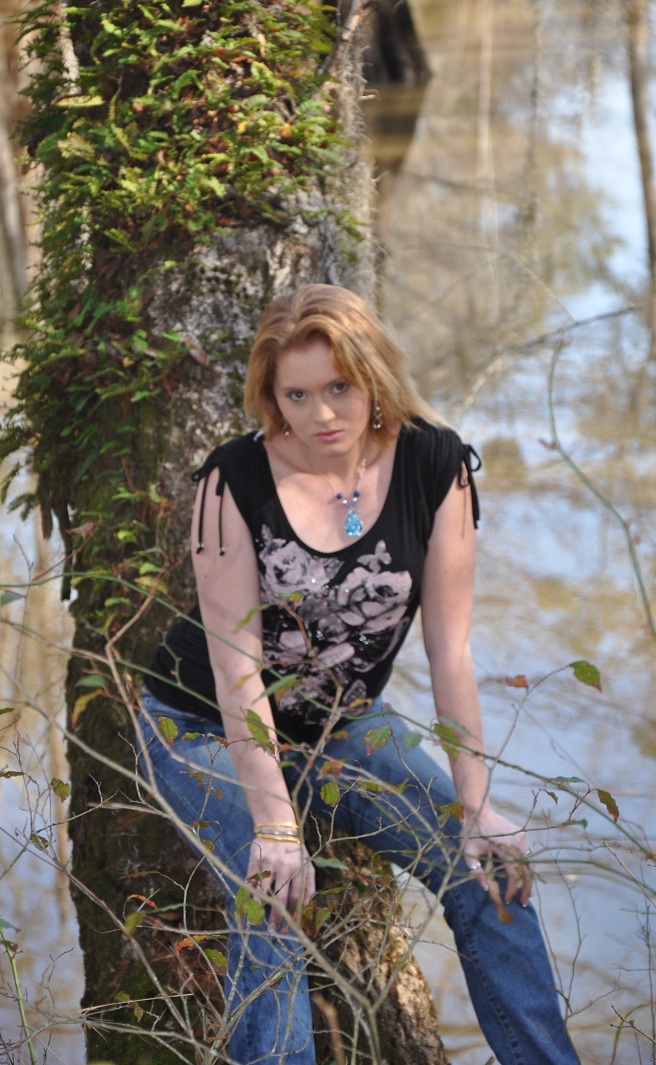 Female model photo shoot of hailey lynn weaver