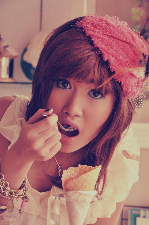 Female model photo shoot of Gezzelle kosasih in Surabaya