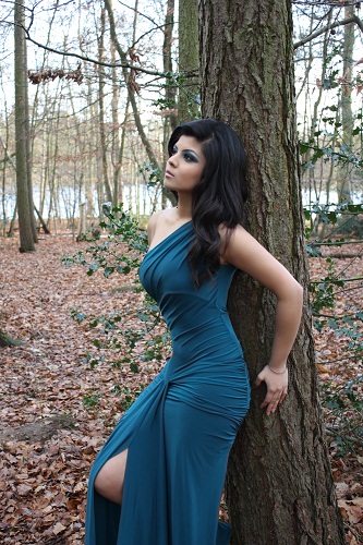 Female model photo shoot of Riz Khan Makeup artist