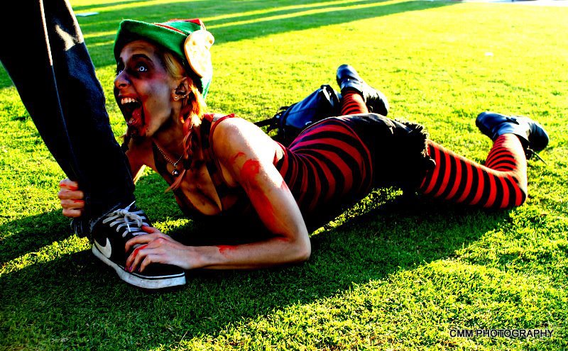 Female model photo shoot of Gogo Zombie in Venice Beach