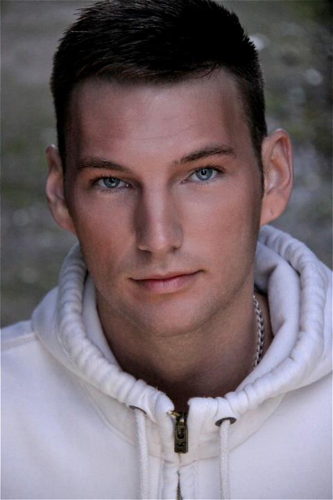 Male model photo shoot of Adam Lofthouse