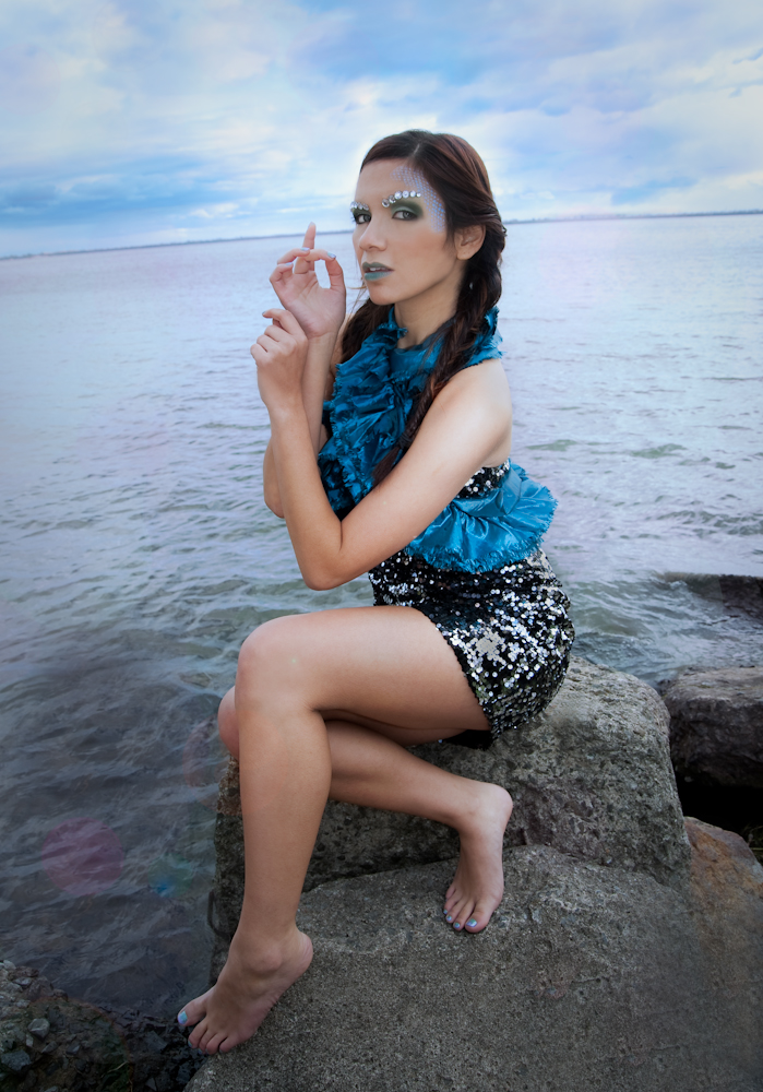 Female model photo shoot of Paola MUA