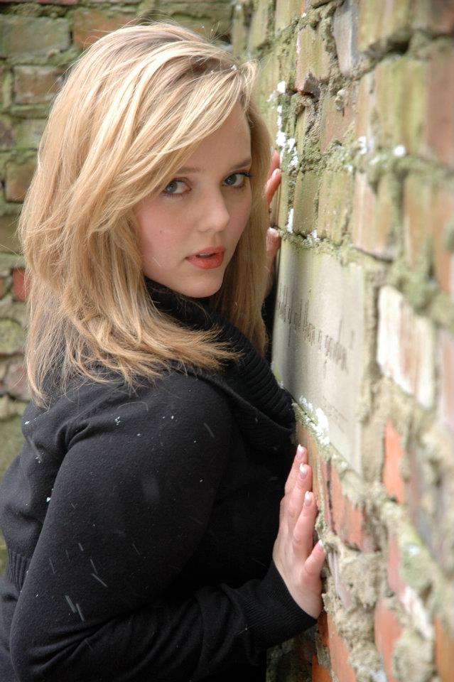 Female model photo shoot of Elize Steyn