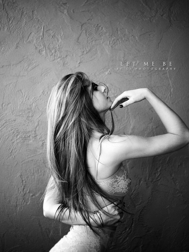 Female model photo shoot of Laurien Decibel