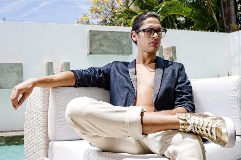 Male model photo shoot of Juan A Buch Barzaga