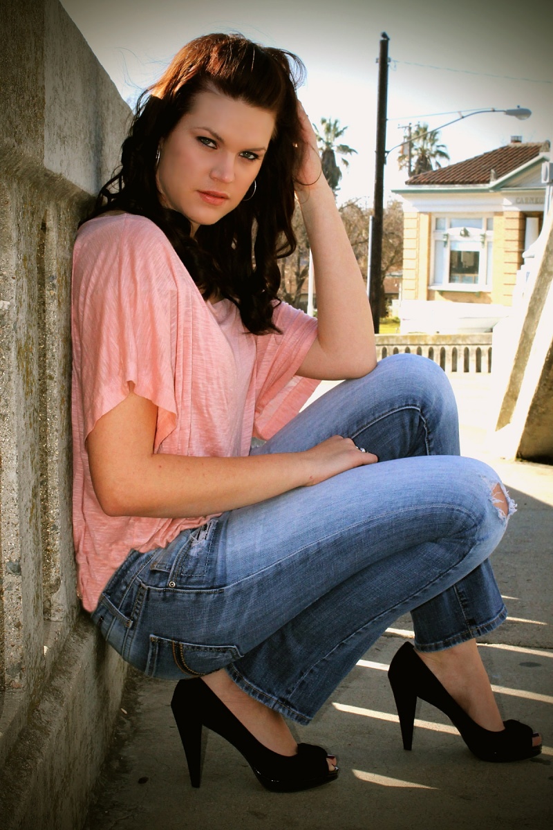 Female model photo shoot of Jessica Heemstra by Tom Nielsen