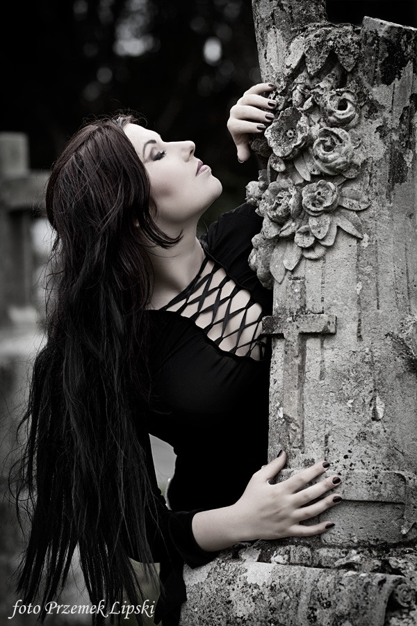 Female model photo shoot of InerMiss by Przemek_L in Glasnevin